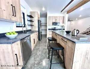 $1,040,000 | 115 Spike Loop, Etna, WY 83118