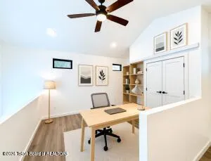 $1,040,000 | 115 Spike Loop, Etna, WY 83118