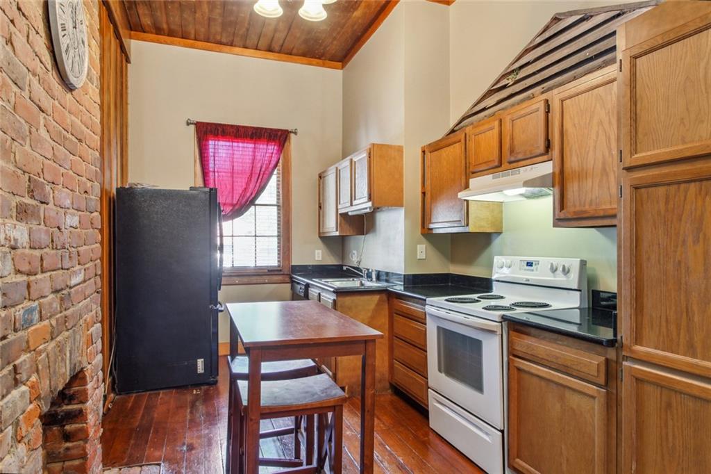 618 Hillary Street New Orleans, LA 70118 - Photo 4 of 9