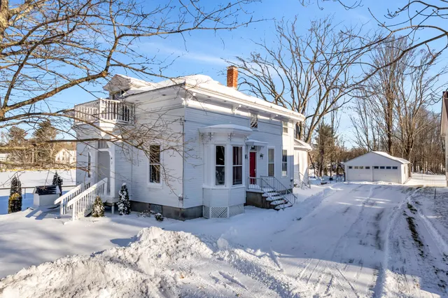 $425,000 | 3 Alexander Reed Road, Richmond, ME 04357