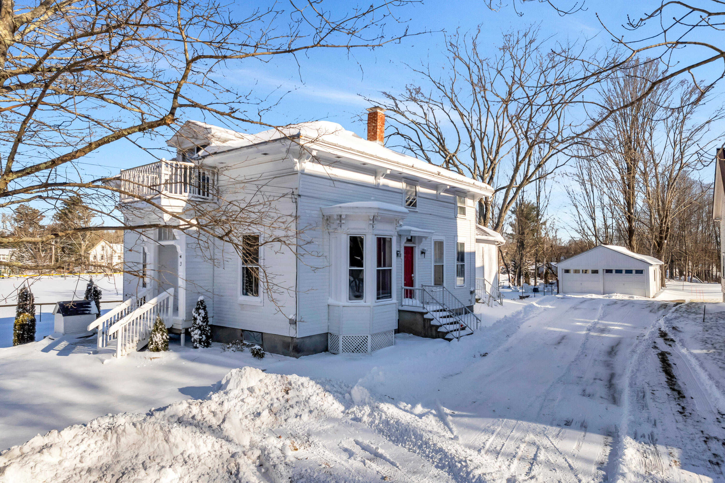 3 Alexander Reed Rd_102