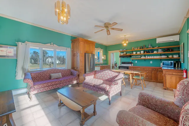 $450,000 | 3 Alexander Reed Road, Richmond, ME 04357