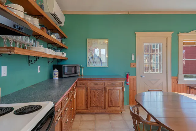 $450,000 | 3 Alexander Reed Road, Richmond, ME 04357