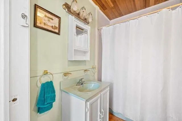 $425,000 | 3 Alexander Reed Road, Richmond, ME 04357