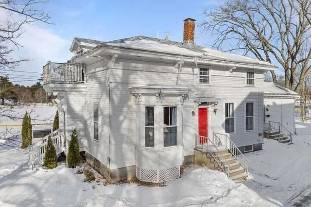 $425,000 | 3 Alexander Reed Road, Richmond, ME 04357