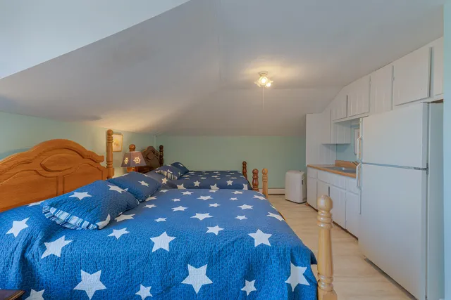 $450,000 | 3 Alexander Reed Road, Richmond, ME 04357