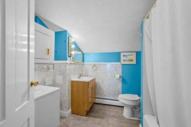 $425,000 | 3 Alexander Reed Road, Richmond, ME 04357