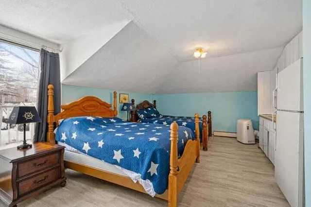 $425,000 | 3 Alexander Reed Road, Richmond, ME 04357