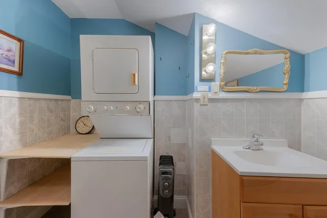 $425,000 | 3 Alexander Reed Road, Richmond, ME 04357