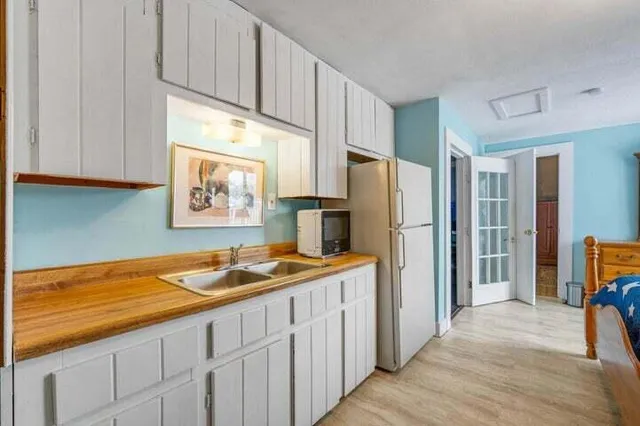 $425,000 | 3 Alexander Reed Road, Richmond, ME 04357