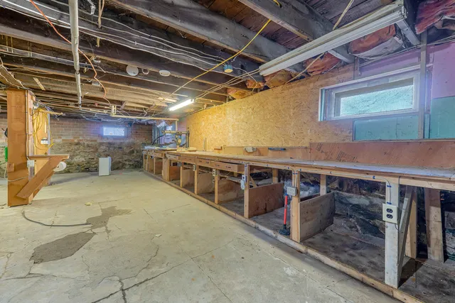 $450,000 | 3 Alexander Reed Road, Richmond, ME 04357