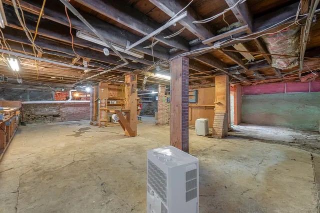 $450,000 | 3 Alexander Reed Road, Richmond, ME 04357