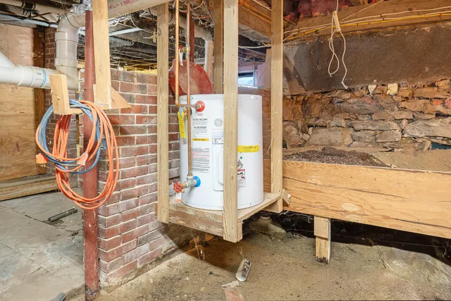 $425,000 | 3 Alexander Reed Road, Richmond, ME 04357