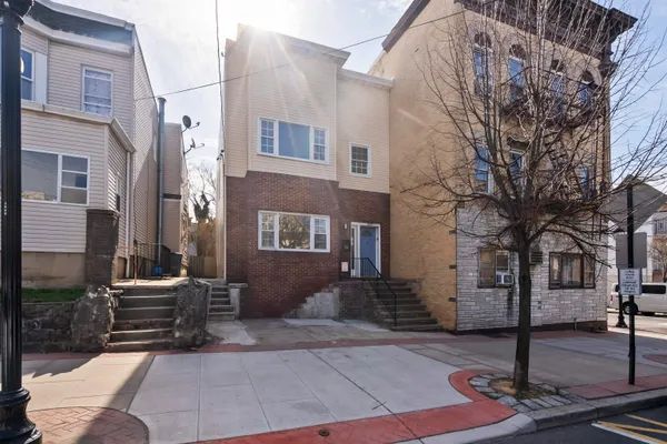 $3,000 | 1102 Central Avenue, Unit 1, Union City, NJ 07087