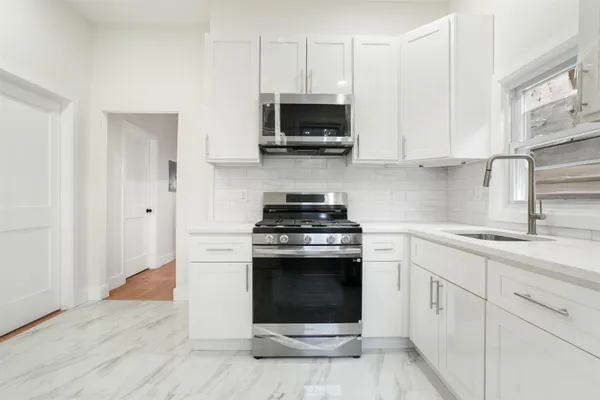 $3,000 | 1102 Central Avenue, Unit 1, Union City, NJ 07087