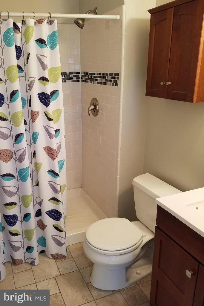 10110 Trinity Lane Manassas, VA 20110 - Photo 19 of 30 Bath (Master)