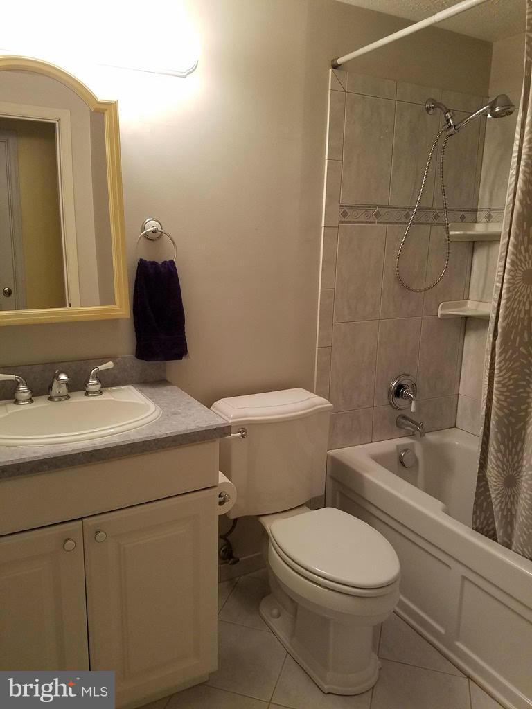 10110 Trinity Lane Manassas, VA 20110 - Photo 25 of 30 Hall Bath