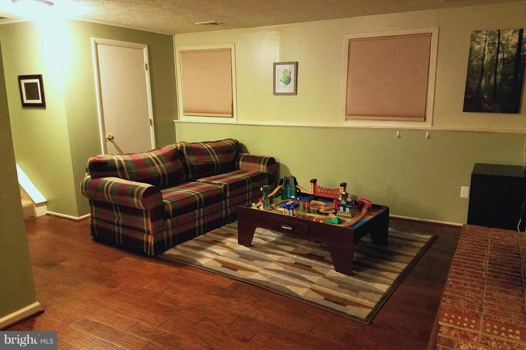 10110 Trinity Lane Manassas, VA 20110 - Photo 26 of 30 Family Room