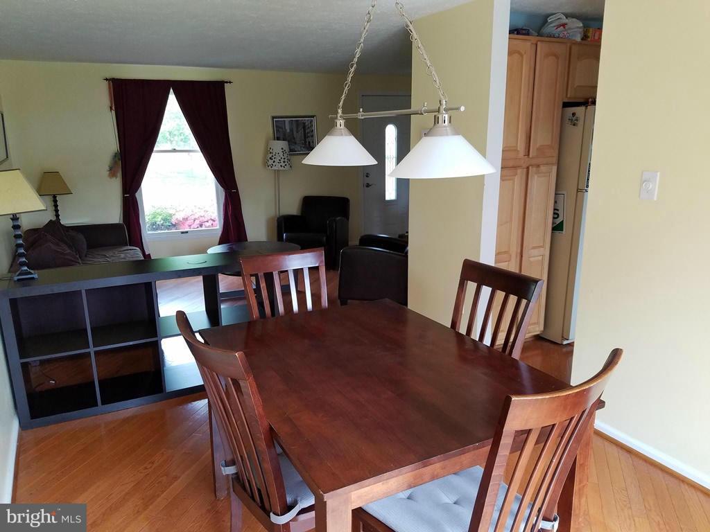 10110 Trinity Lane Manassas, VA 20110 - Photo 8 of 30 Dining Room
