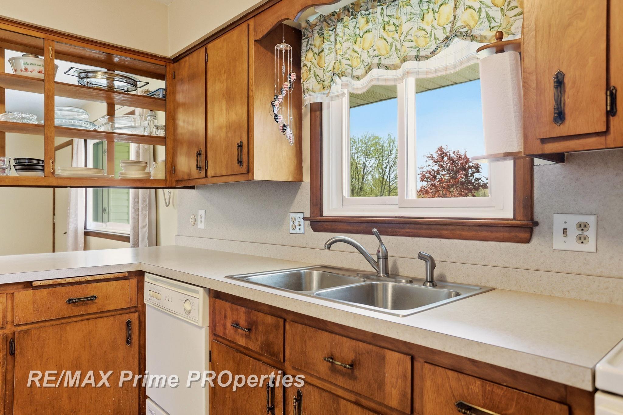 4301 East Curtis Road Birch Run, MI 48415 - Photo 15 of 59