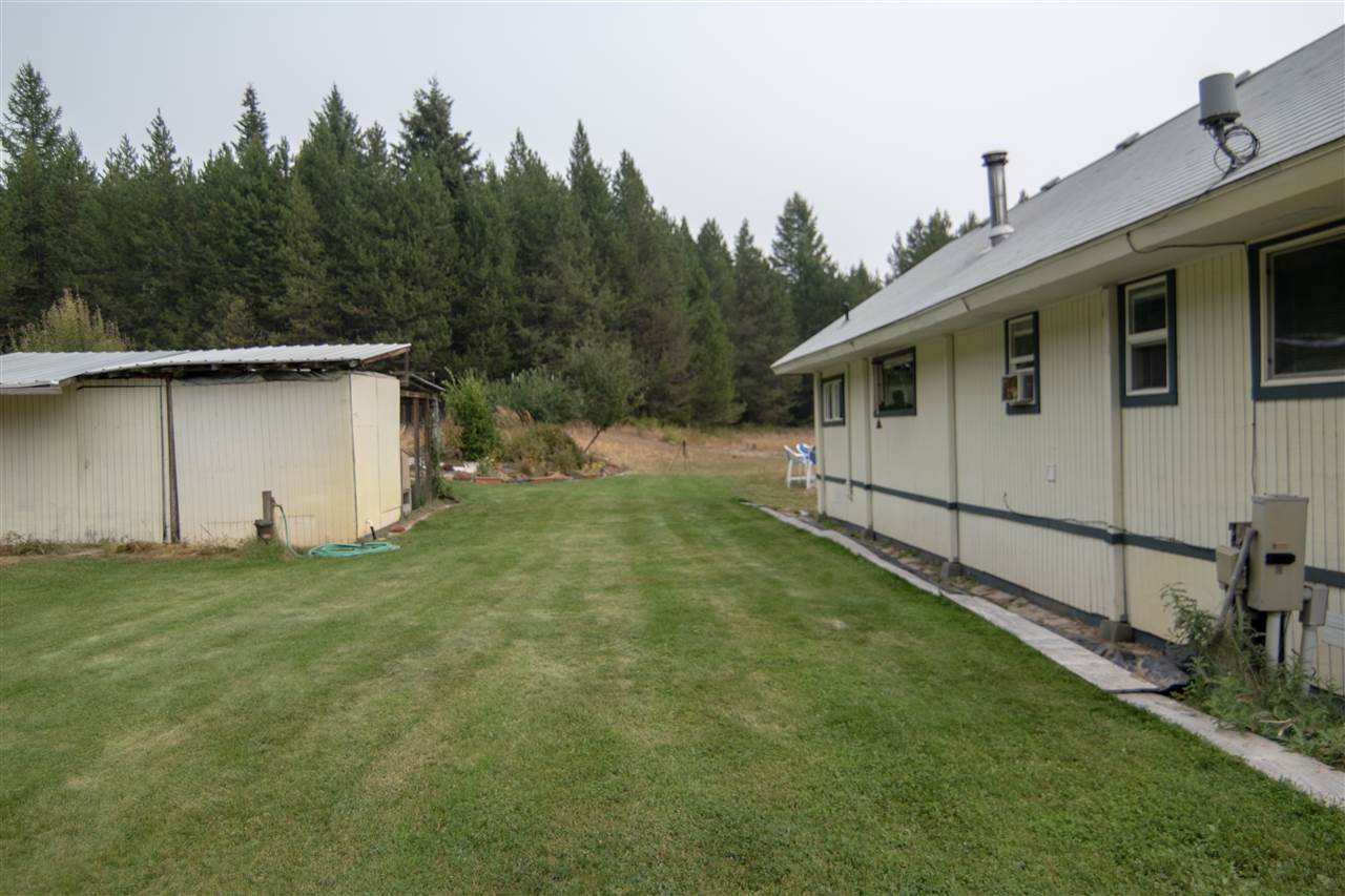 4202 Hesseltine Road Valley, WA 99181 - Photo 3 of 14
