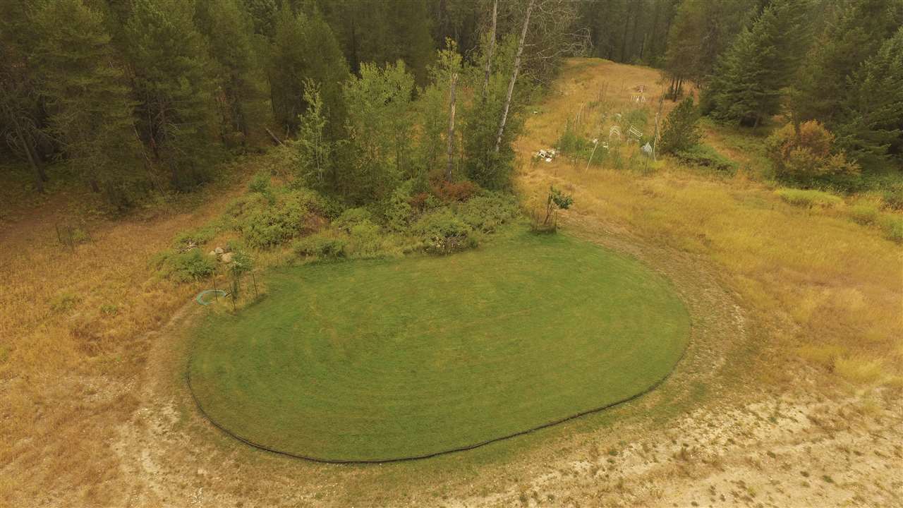 4202 Hesseltine Road Valley, WA 99181 - Photo 4 of 14