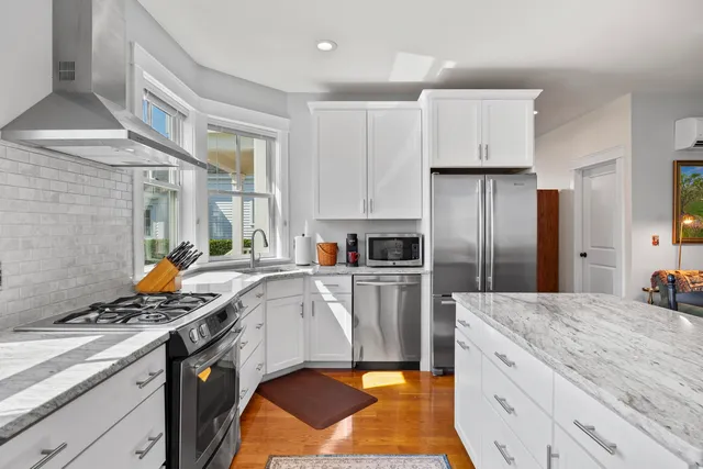 $950,000 | 5 Traditional Street, Scarborough, ME 04074