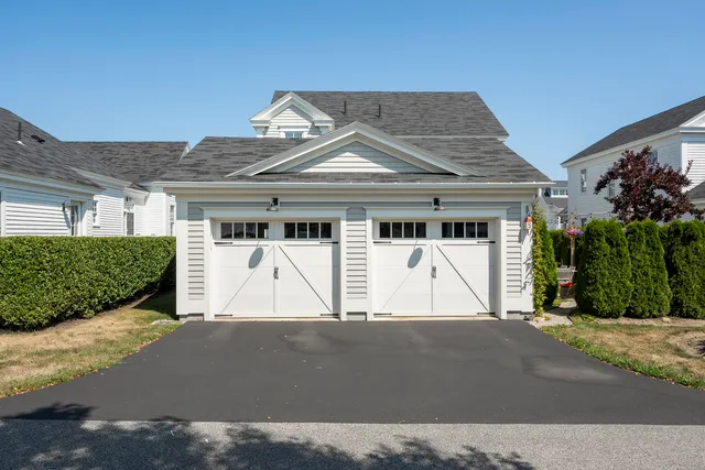 $950,000 | 5 Traditional Street, Scarborough, ME 04074