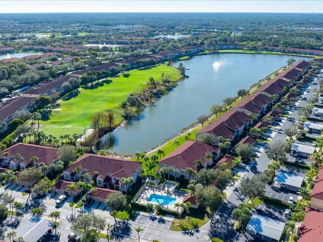 $269,000 | 2700 Cypress Trace Circle, Unit 3118, Naples, FL 34119