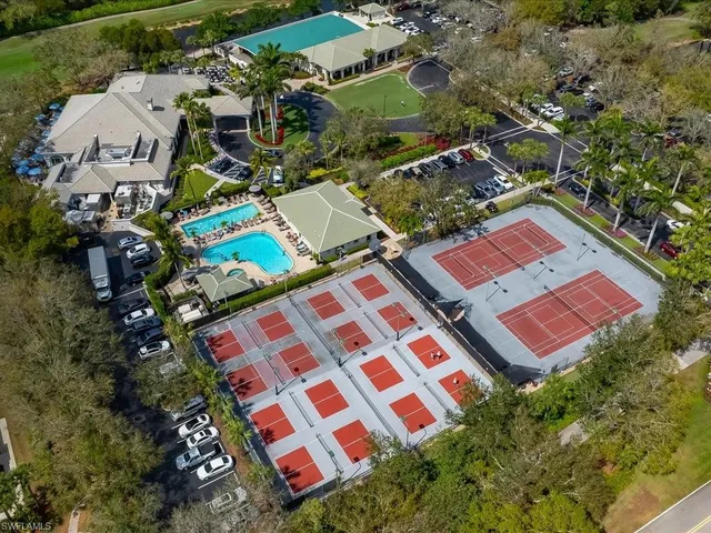 $269,000 | 2700 Cypress Trace Circle, Unit 3118, Naples, FL 34119