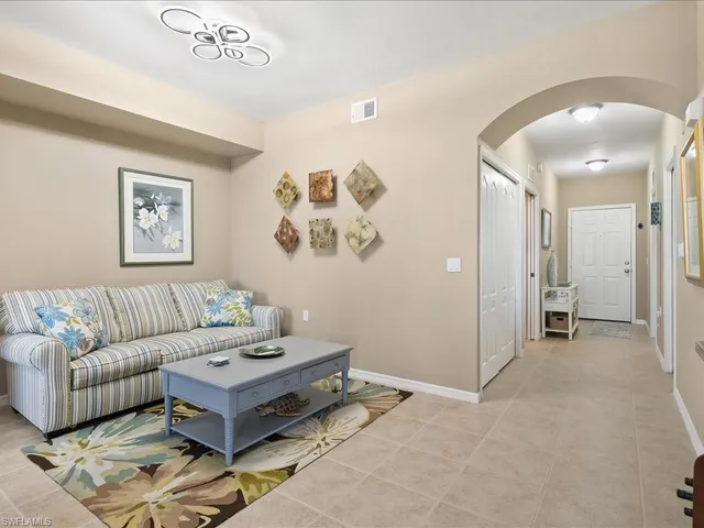 $269,000 | 2700 Cypress Trace Circle, Unit 3118, Naples, FL 34119