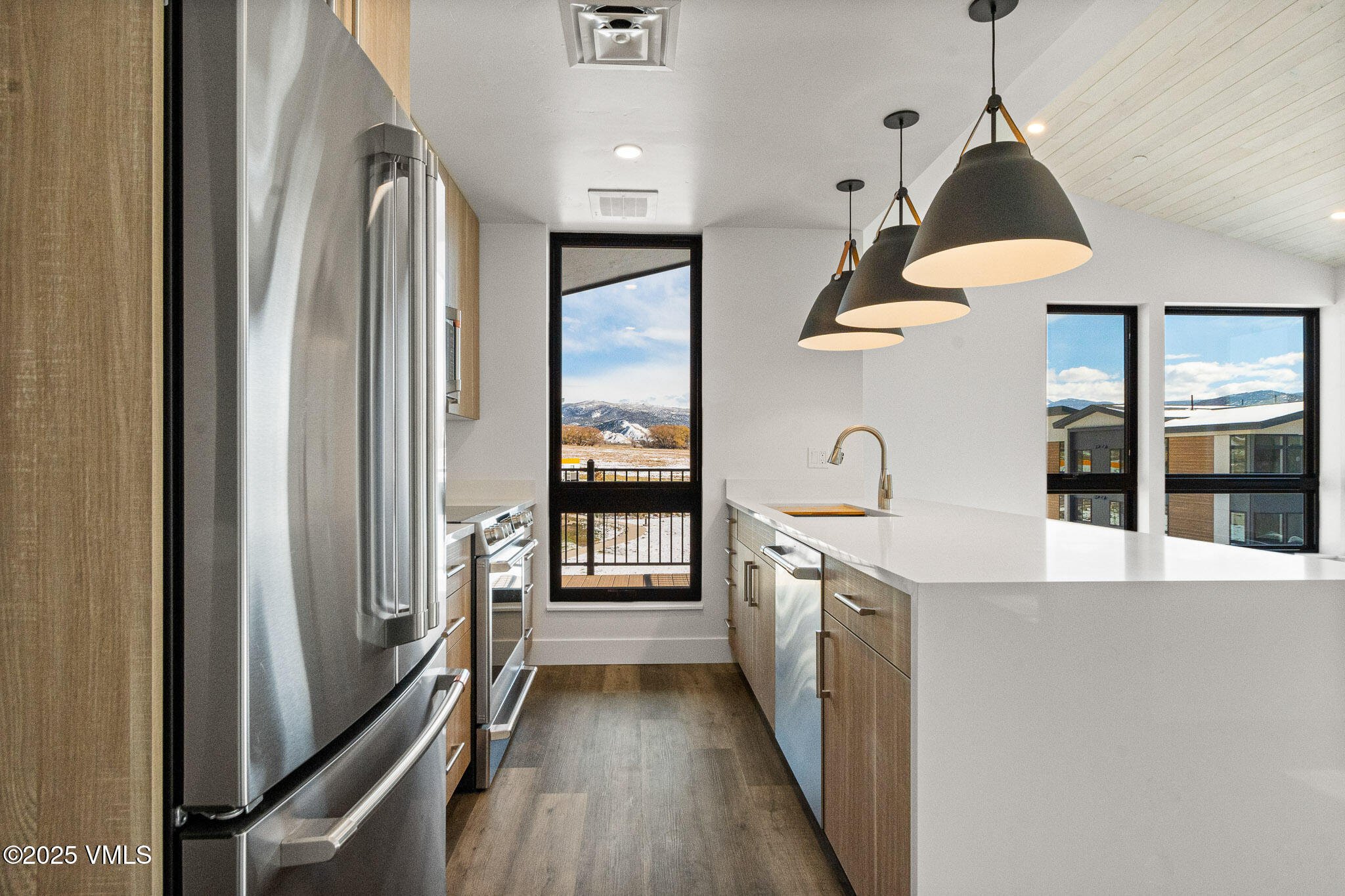 91 Mount Hope Circle, Unit G302 Eagle, CO 81631 - Photo 5 of 14 Kitchen