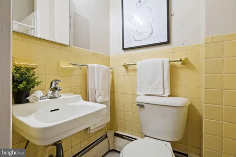 $645,000 | 1238 Waverly Street, Philadelphia, PA 19147