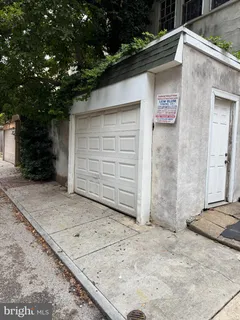 $645,000 | 1238 Waverly Street, Philadelphia, PA 19147