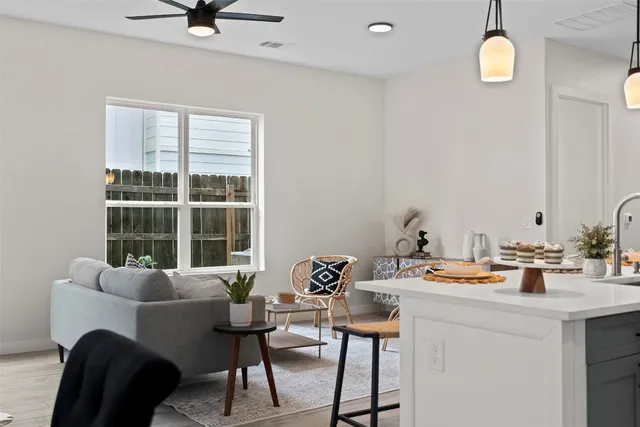 $719,000 | 3611 Munson Street, Austin, TX 78721