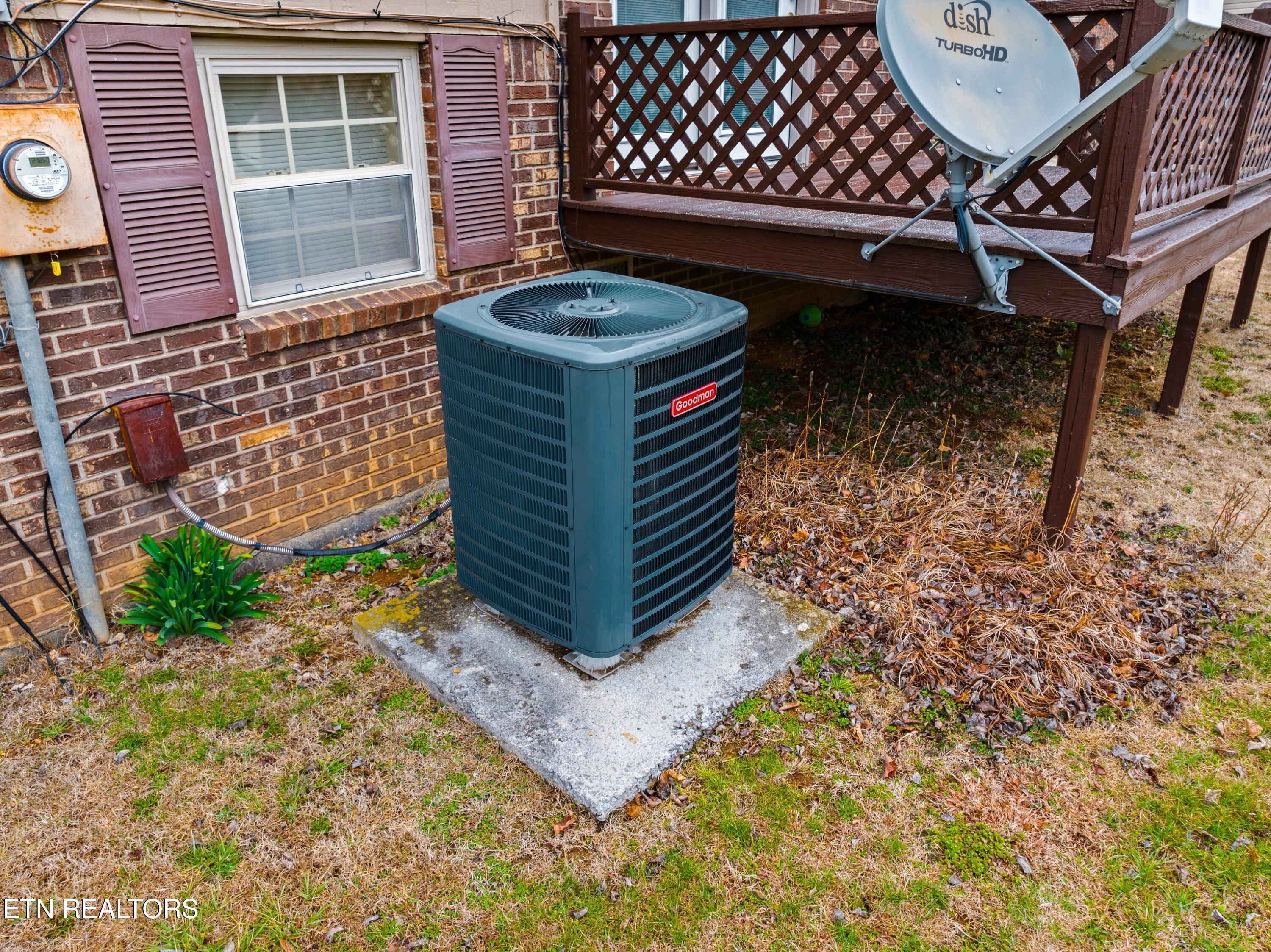 333 Parks Circle Harrogate, TN 37752 - Photo 22 of 28 026-333ParksCircle-Harrogate-TN-37752-SM