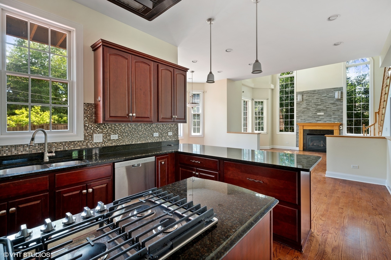1347 Prairie Lawn Road Glenview, IL 60026 - Photo 15 of 35