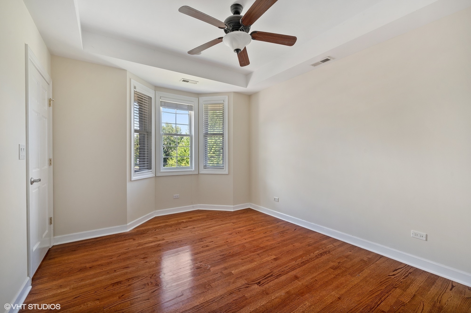 1347 Prairie Lawn Road Glenview, IL 60026 - Photo 20 of 35