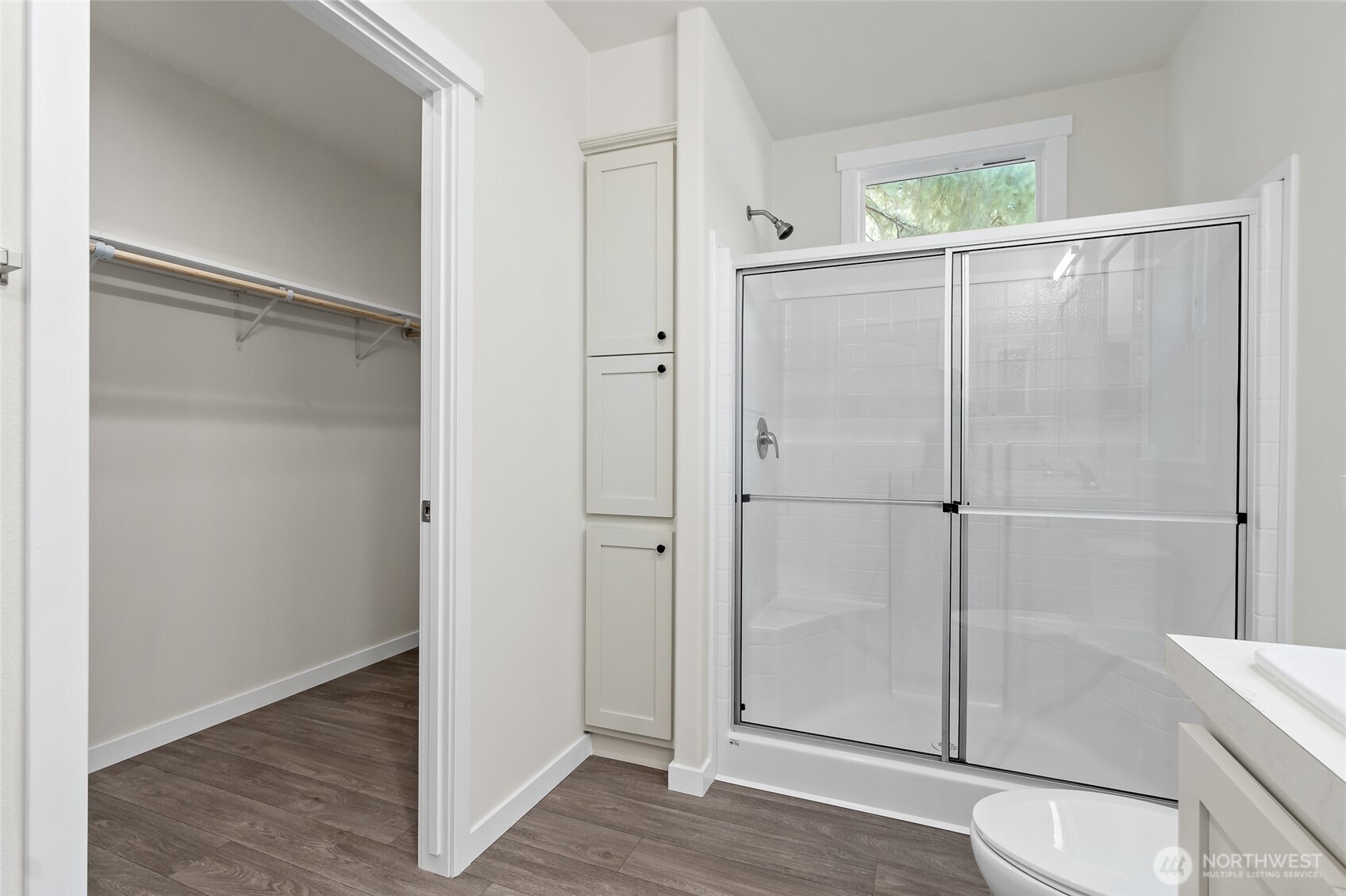 141 West Delight Park Road Shelton, WA 98584 - Photo 18 of 30 a bathroom with a shower and a toilet