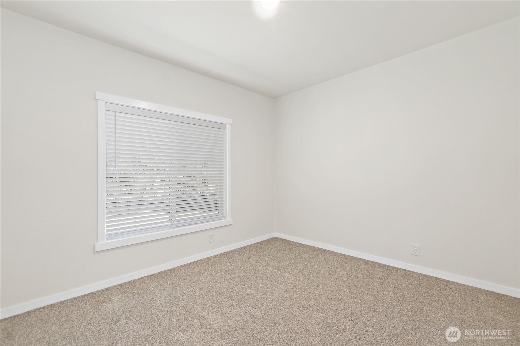 141 West Delight Park Road Shelton, WA 98584 - Photo 24 of 30 an empty room with a window