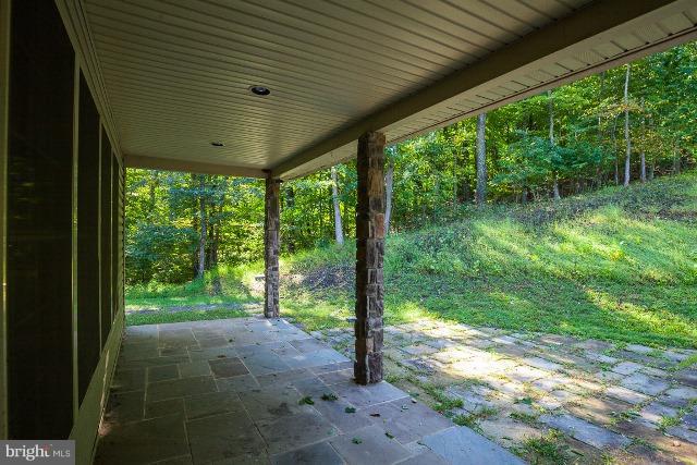 330 Morgan Road Cross Junction, VA 22625 - Photo 4 of 28 a view of a porch and garden