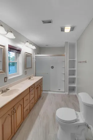 $3,100 | 300 Wildwood Street, Mary Esther, FL 32569