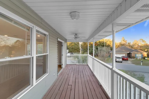 $3,100 | 300 Wildwood Street, Mary Esther, FL 32569