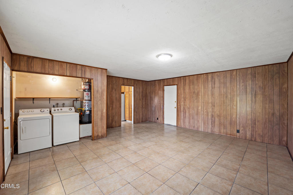 1511 Fathom Drive Oxnard, CA 93035 - Photo 14 of 29 a view of an empty room with a kitchen