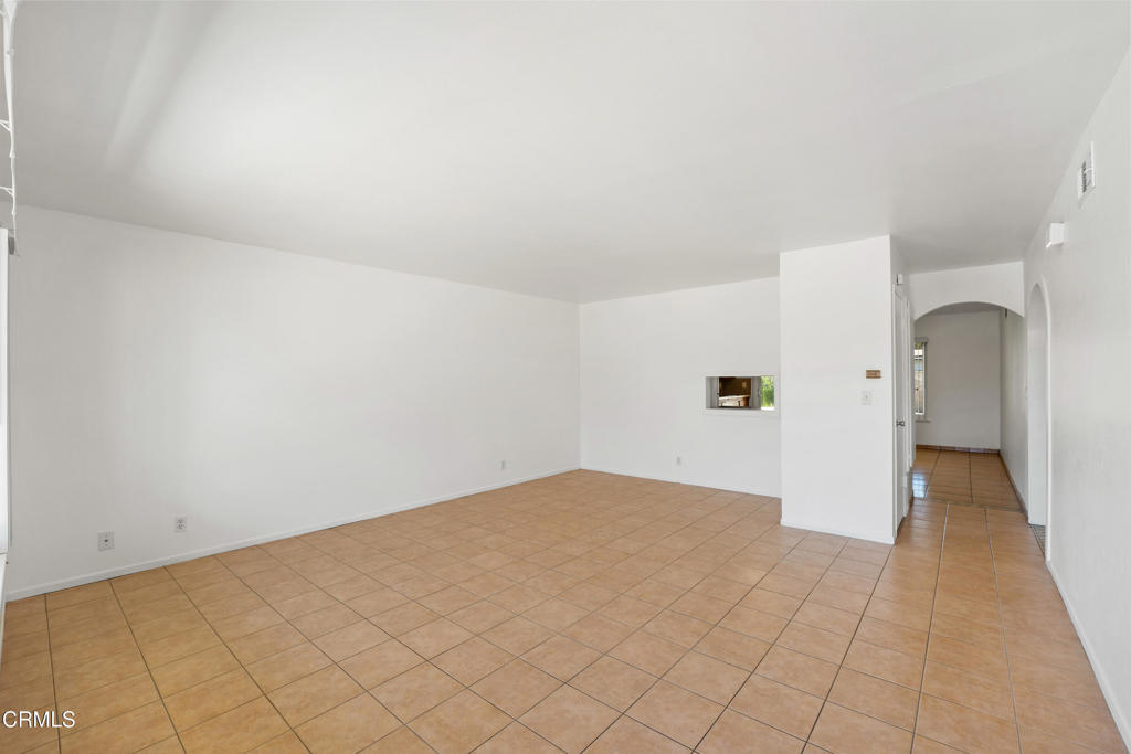 1511 Fathom Drive Oxnard, CA 93035 - Photo 4 of 29 a view of a big room with closet and mirror