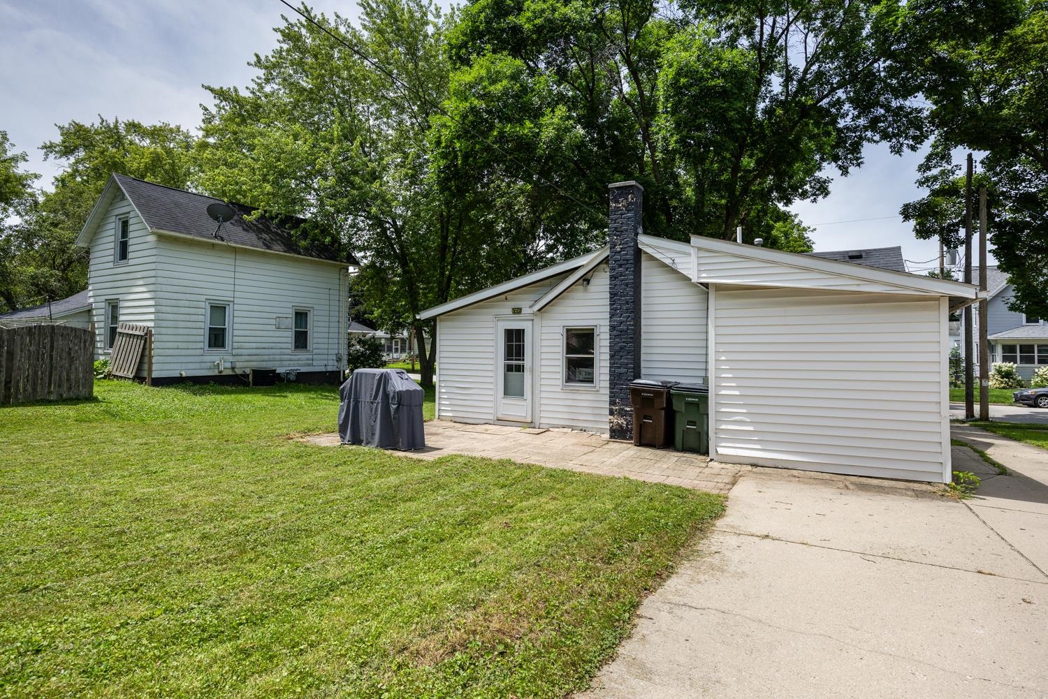 412 Clarence Street Fort Atkinson, WI 53538 - Photo 23 of 26