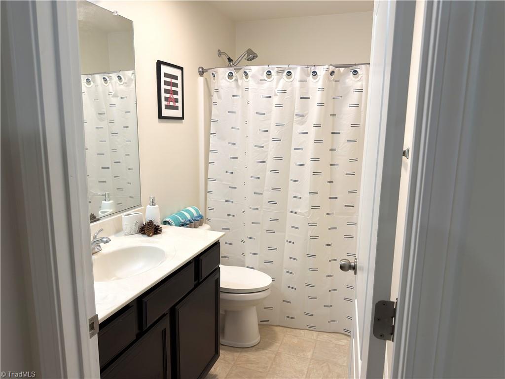 4000 Brayden Drive High Point, NC 27265 - Photo 36 of 40 Bathroom #3