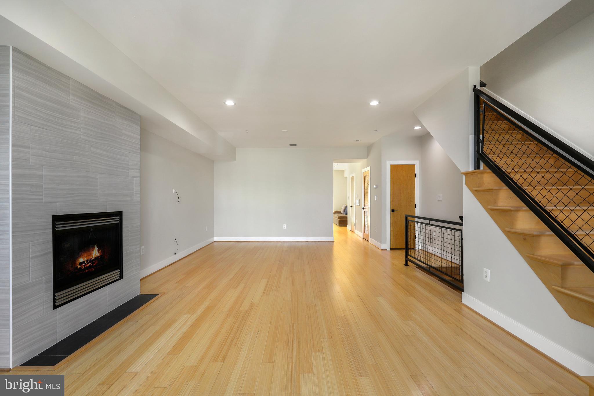 225 R Street Northeast, Unit B Washington, DC 20002 - Photo 2 of 26