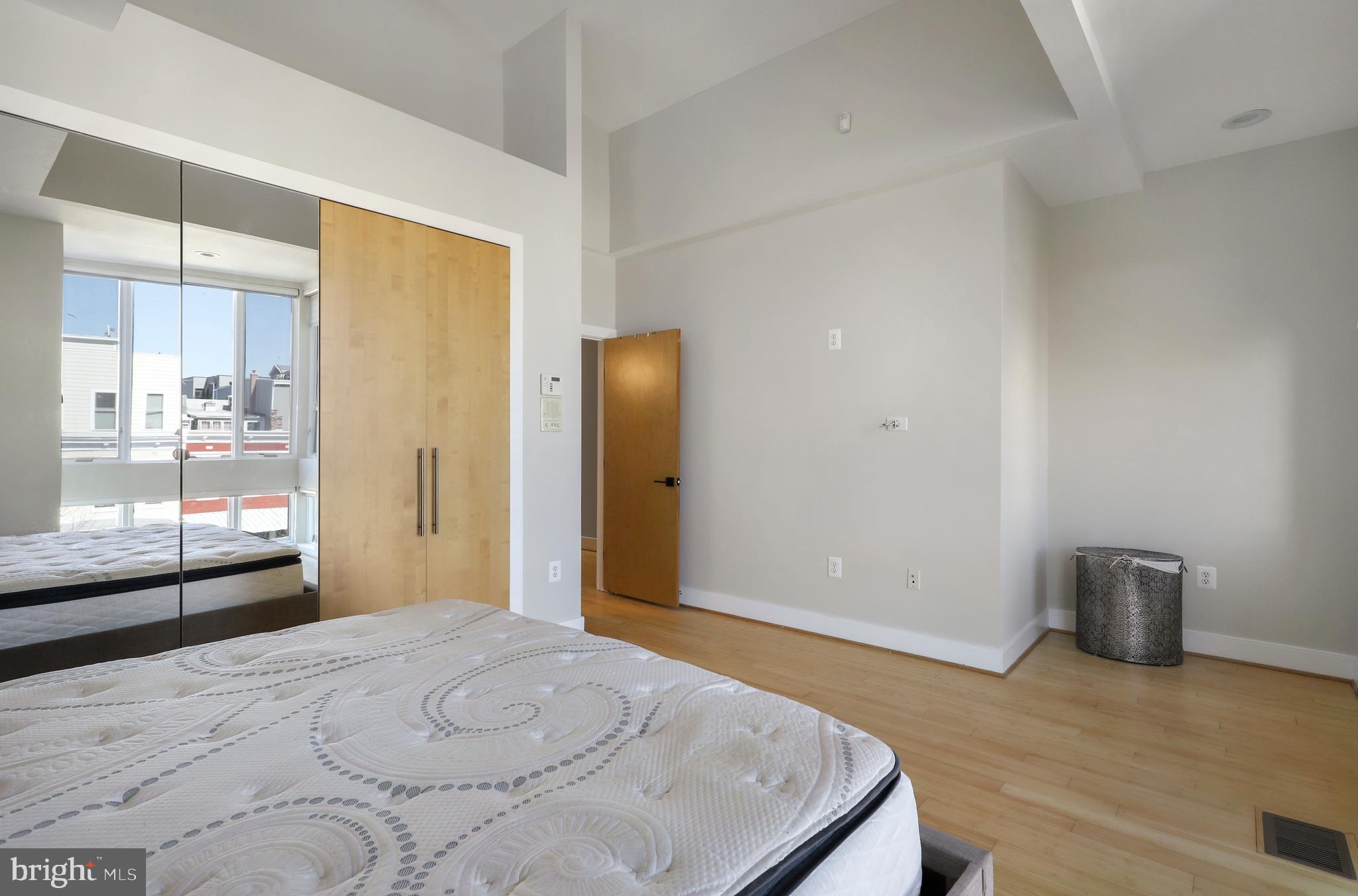 225 R Street Northeast, Unit B Washington, DC 20002 - Photo 14 of 26