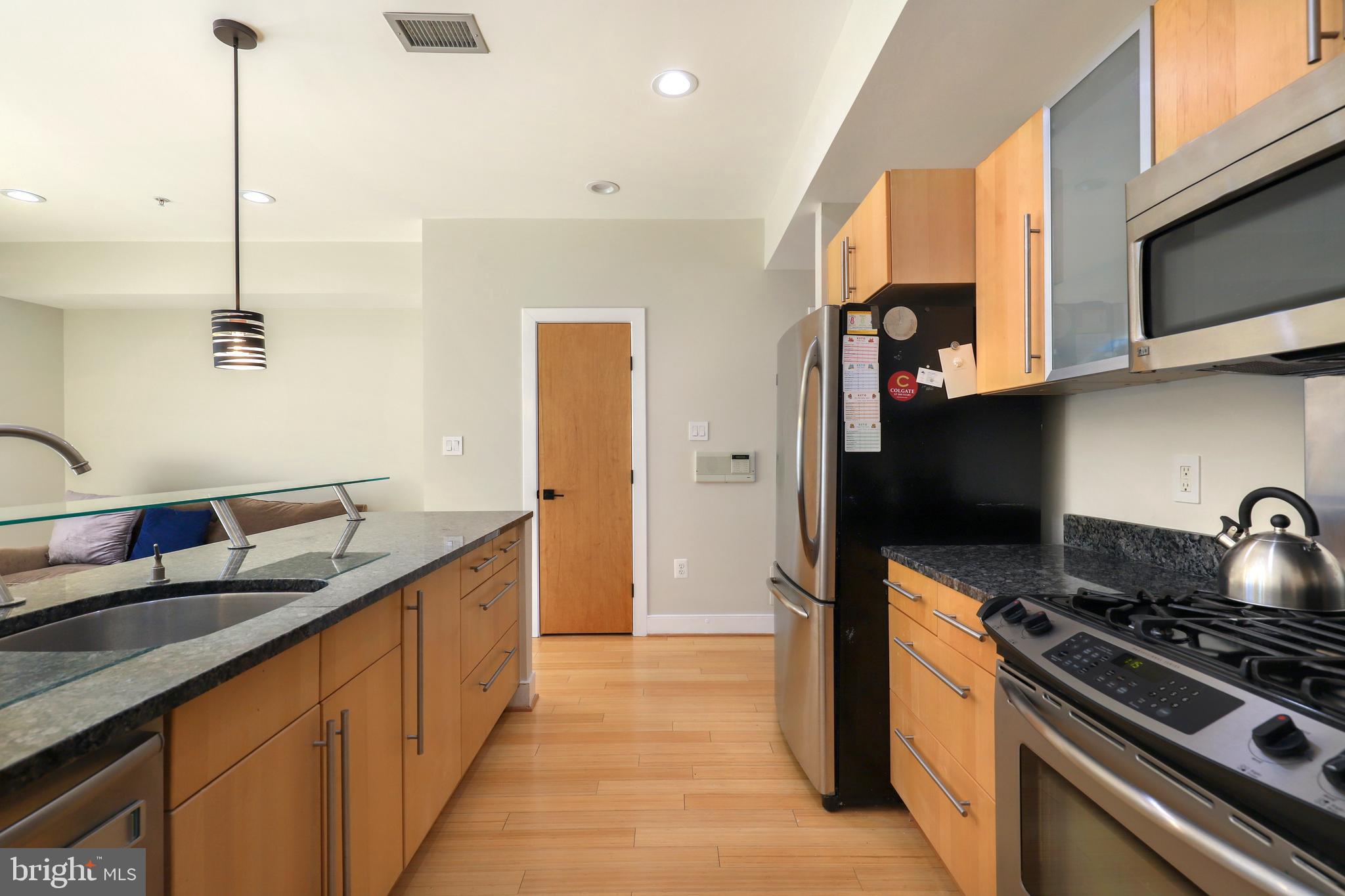 225 R Street Northeast, Unit B Washington, DC 20002 - Photo 6 of 26
